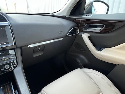 Jaguar-F-Pace