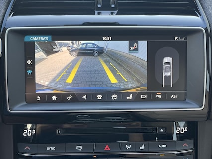 Jaguar-F-Pace