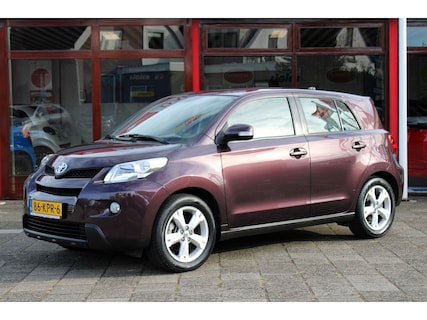 Toyota-Urban Cruiser