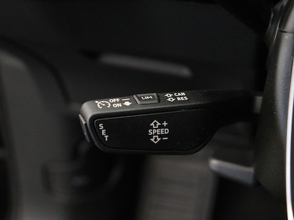 Audi-Q8 e-tron