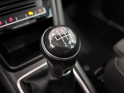 Volkswagen-Sharan