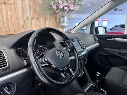 Volkswagen-Sharan