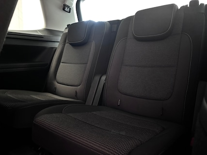 Volkswagen-Sharan