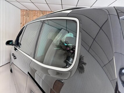 Volkswagen-Sharan