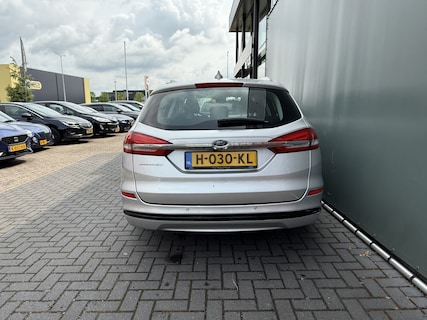 Ford-Mondeo