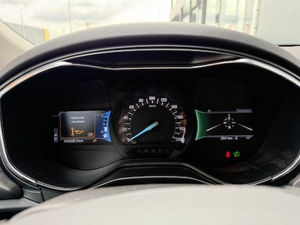 Ford-Mondeo