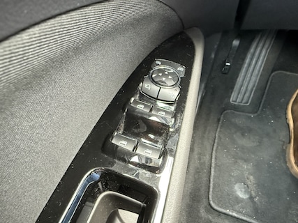 Ford-Mondeo