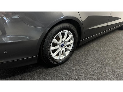 Ford-Mondeo