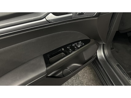 Ford-Mondeo