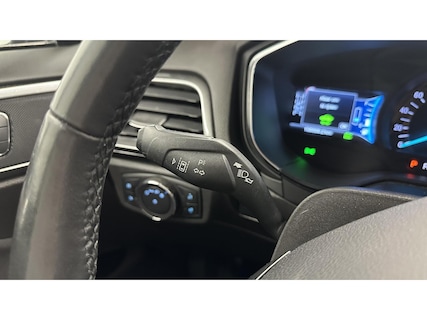 Ford-Mondeo
