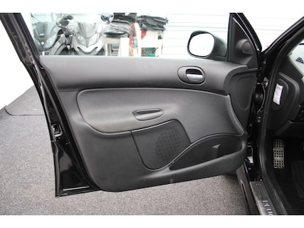 Peugeot-206+