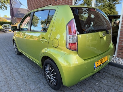 Daihatsu-Sirion