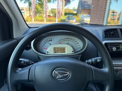 Daihatsu-Sirion