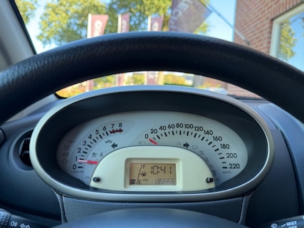 Daihatsu-Sirion