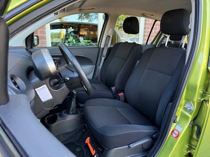 Daihatsu-Sirion