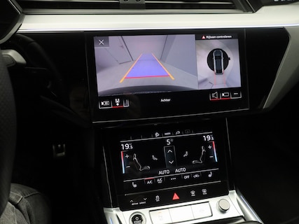Audi-Q8 e-tron