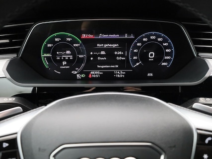 Audi-Q8 e-tron