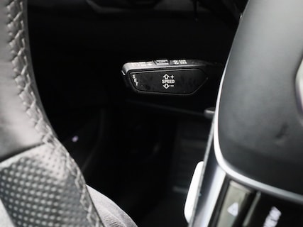Audi-Q8 e-tron
