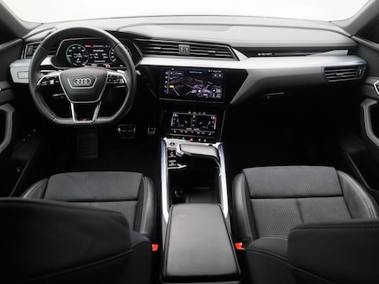 Audi-Q8 e-tron