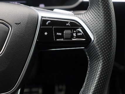 Audi-Q8 e-tron