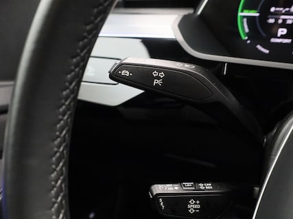 Audi-Q8 e-tron
