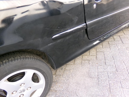 Peugeot-206+
