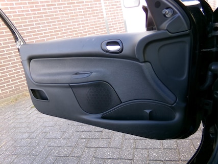 Peugeot-206+
