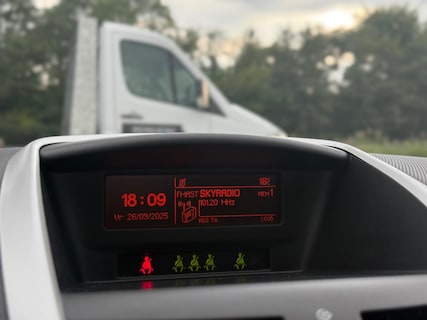 Peugeot-207
