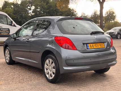 Peugeot-207