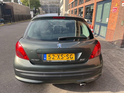 Peugeot-207