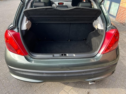 Peugeot-207