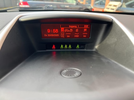 Peugeot-207