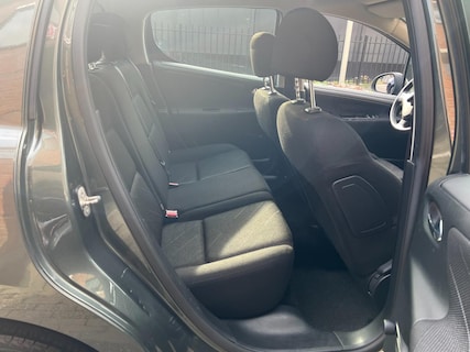 Peugeot-207