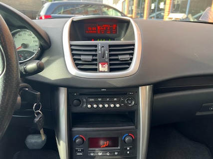 Peugeot-207