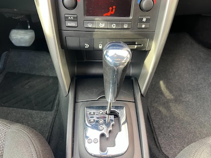 Peugeot-207