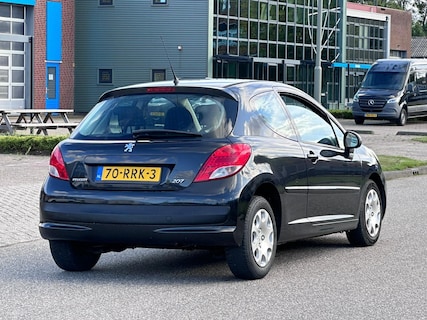 Peugeot-207