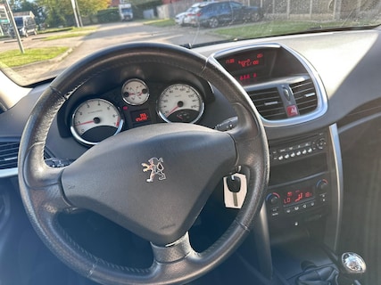Peugeot-207