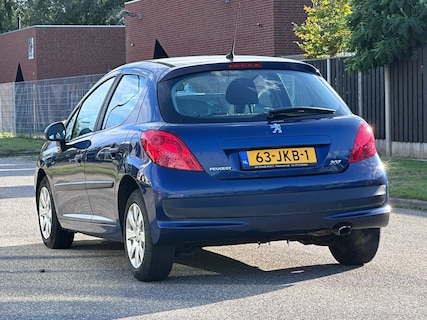 Peugeot-207