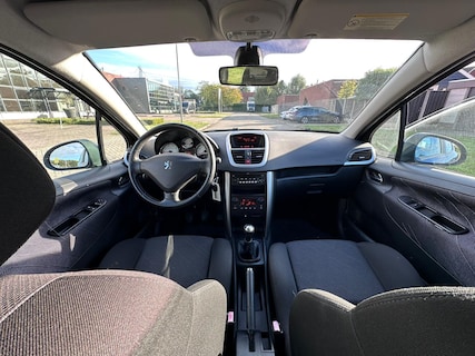 Peugeot-207