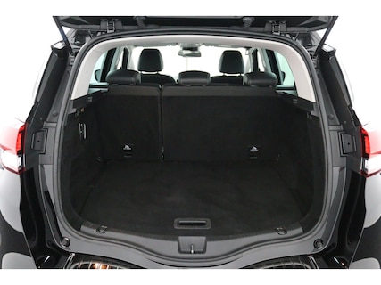 Renault-Scenic