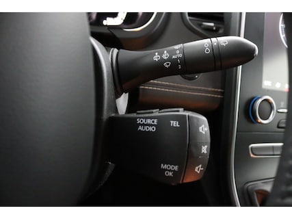 Renault-Scenic