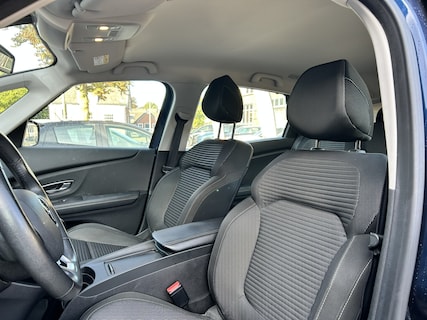 Renault-Scenic