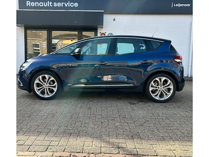 Renault-Scenic