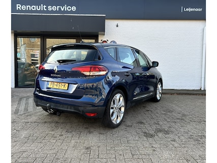 Renault-Scenic