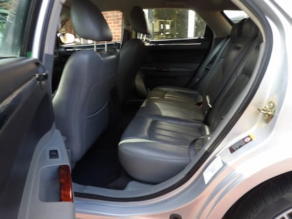 Chrysler-300C