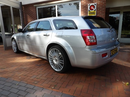 Chrysler-300C