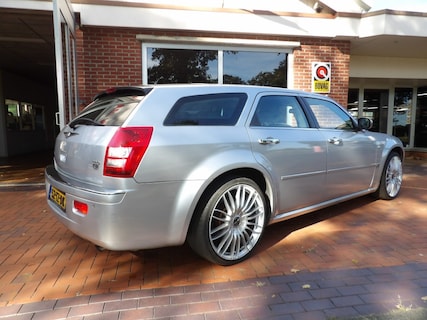 Chrysler-300C