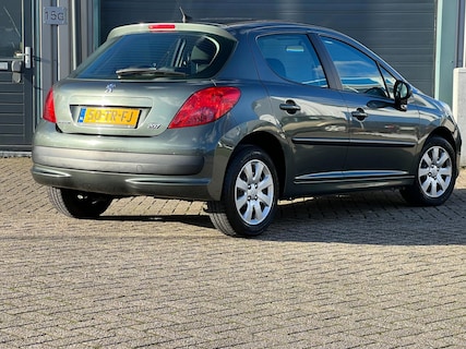 Peugeot-207