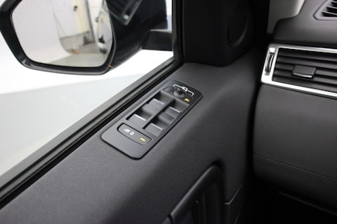 Land Rover-Discovery Sport