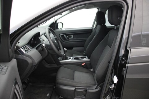 Land Rover-Discovery Sport